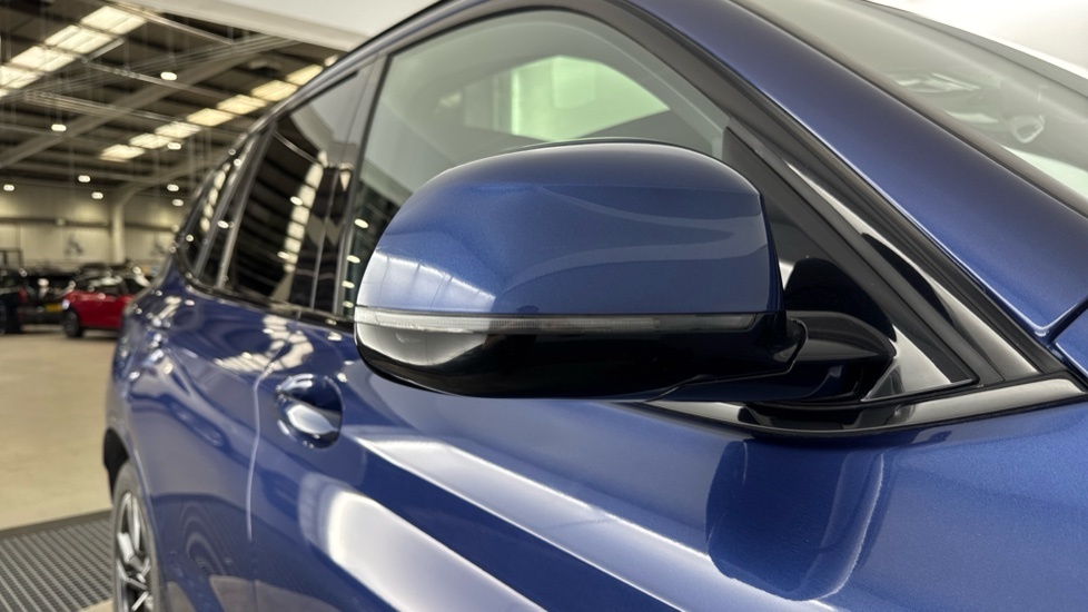 BMW iX3 80Kwh M Sport Blue #32