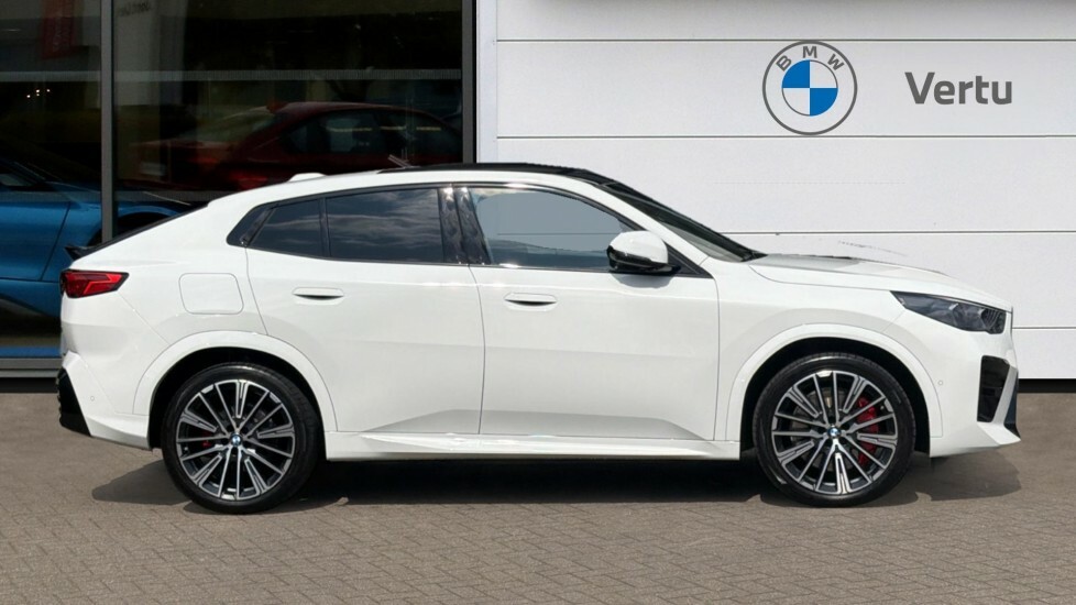 BMW iX2 M Sport White #3