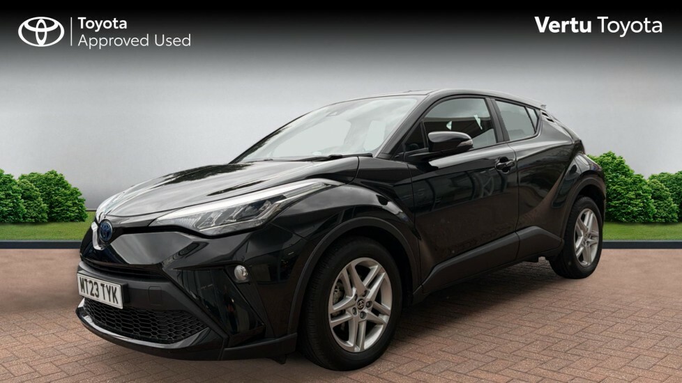 Toyota C-Hr Icon Black #3