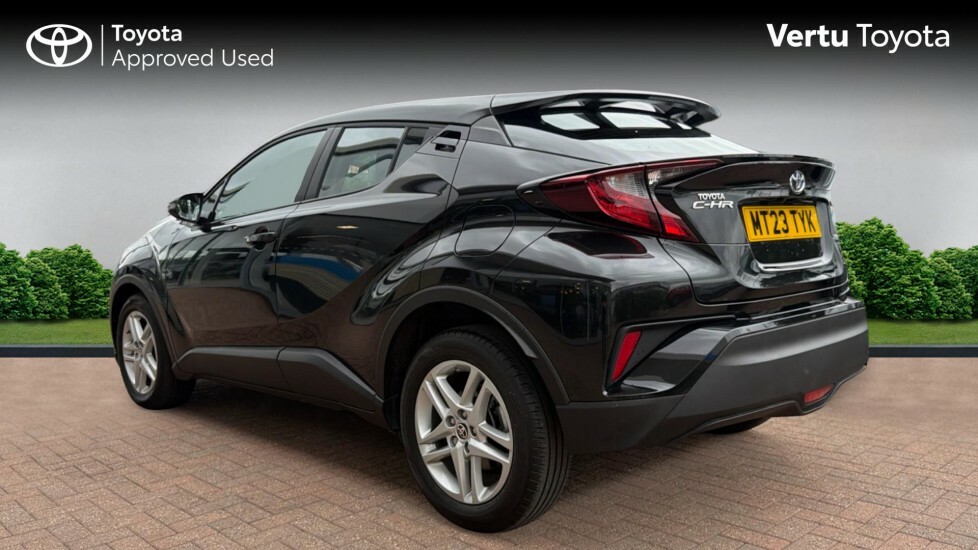 Toyota C-Hr Icon Black #4