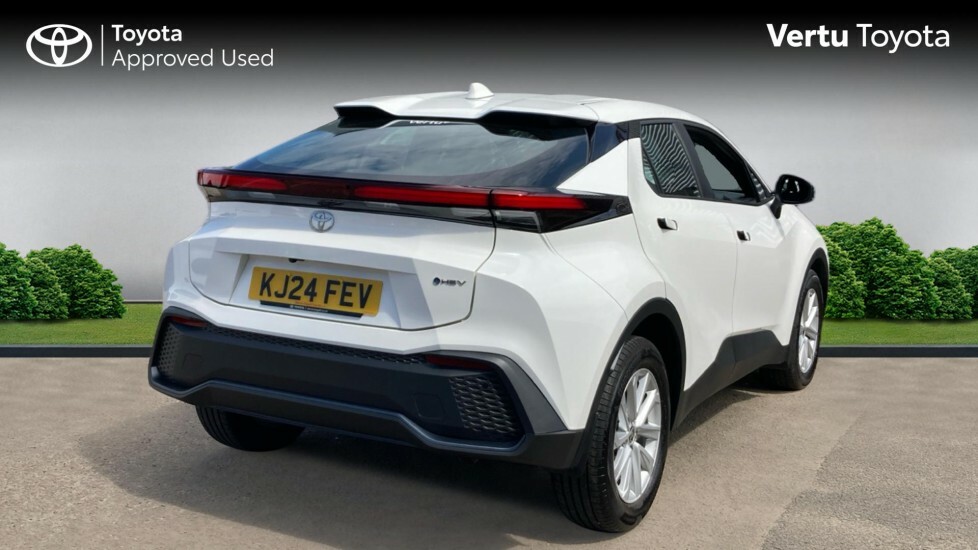 Toyota C-Hr Icon KJ24FEV White #2