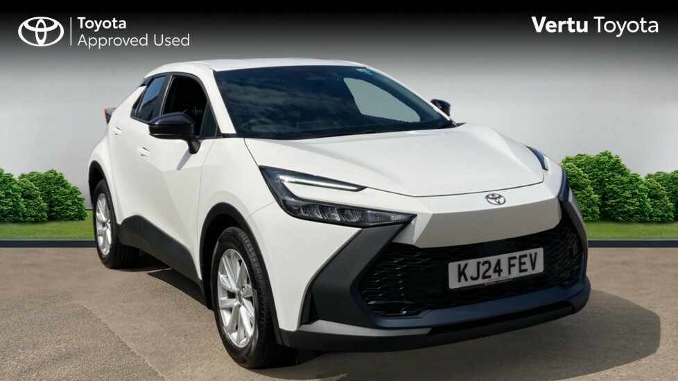 Toyota C-Hr Icon White