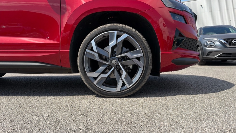 Skoda Karoq Sportline Edition Red #5