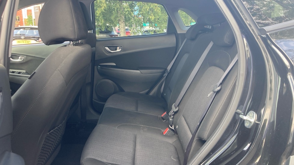 Hyundai Kona Hatchback Black #16