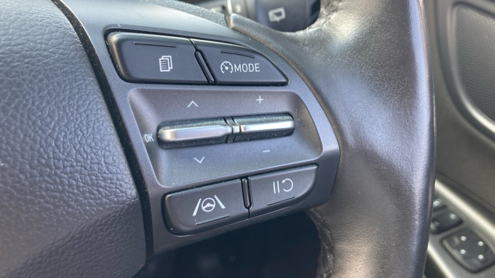 Hyundai Kona Hatchback Black #23