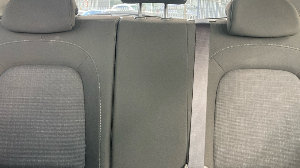 Hyundai Kona Hatchback Black #15