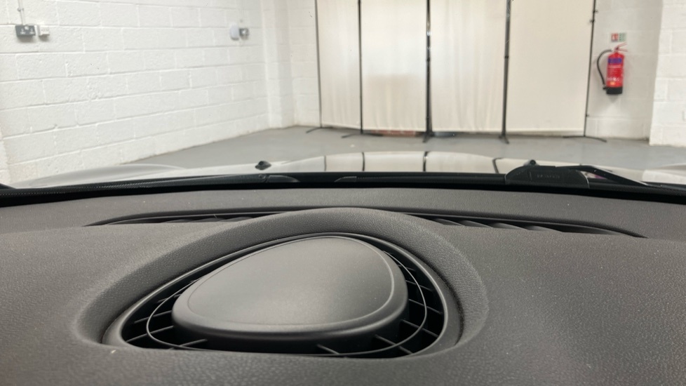 Mini Convertible 1.5 Cooper Classic Convertible Black #51