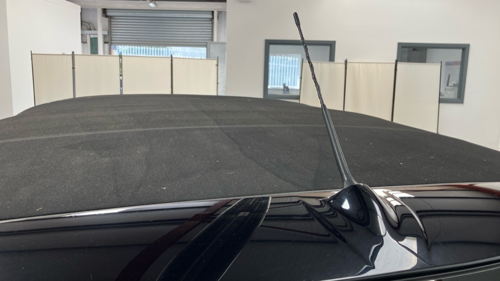 Mini Convertible 1.5 Cooper Classic Convertible Black #21