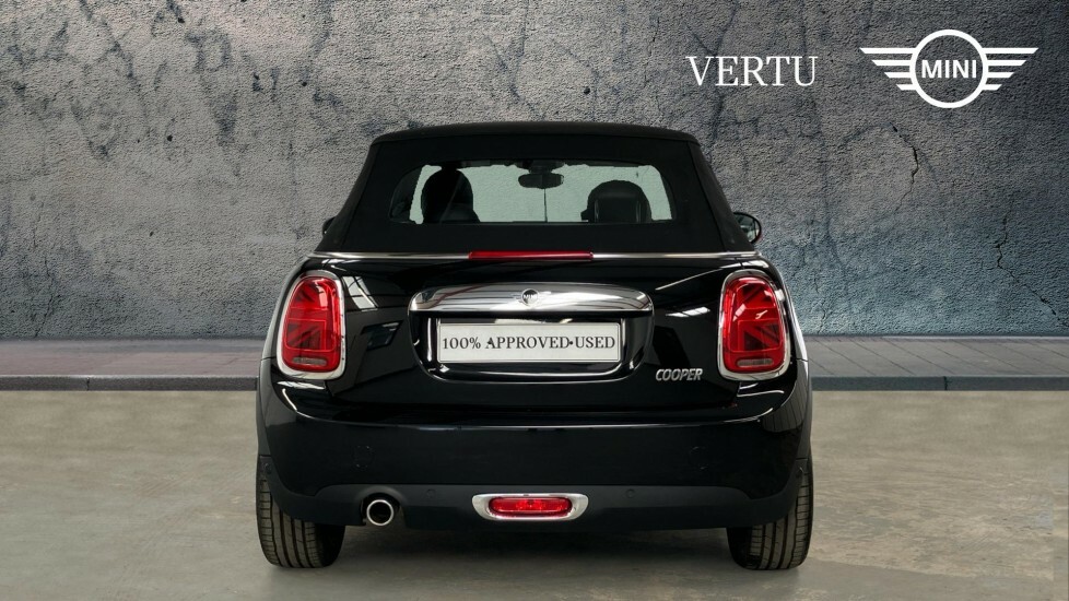Mini Convertible 1.5 Cooper Classic Convertible Black #15