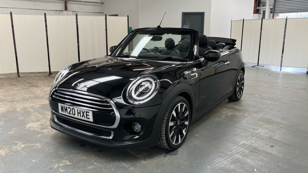 Mini Convertible 1.5 Cooper Classic Convertible Black #63