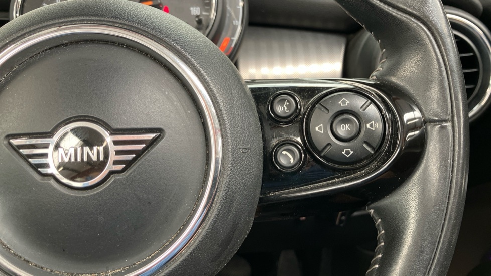 Mini Convertible 1.5 Cooper Classic Convertible Black #18