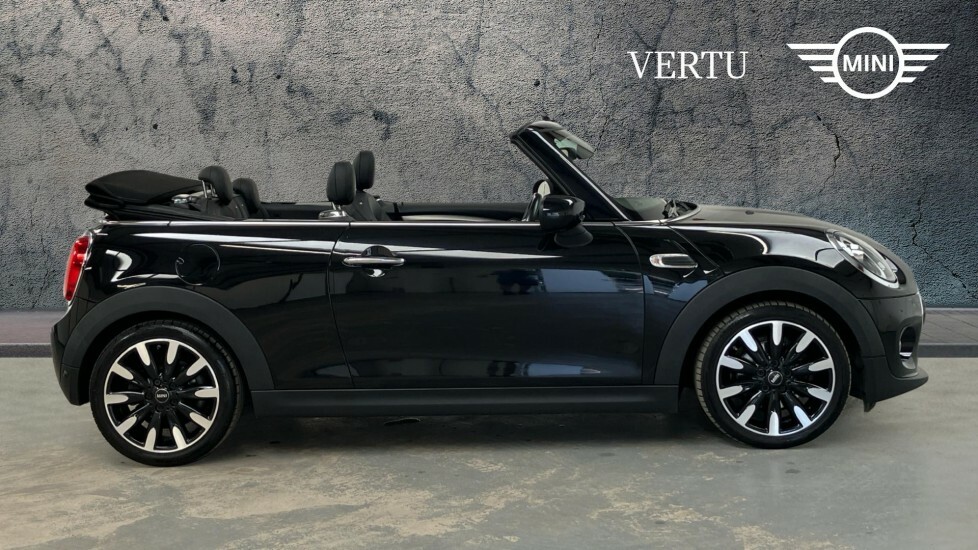 Mini Convertible Cooper Exclusive Black #3