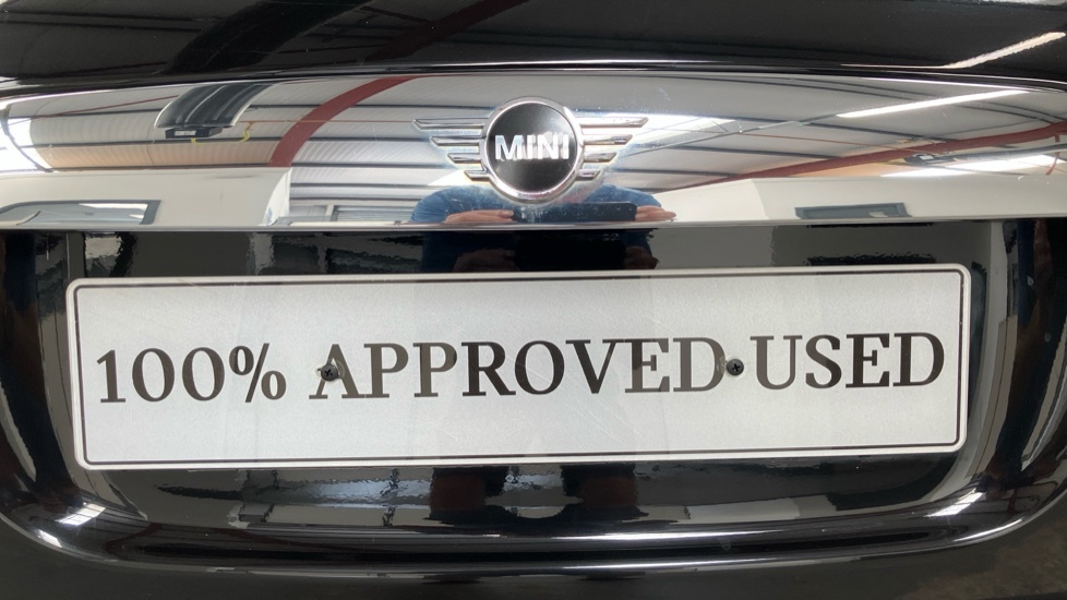 Mini Convertible 1.5 Cooper Classic Convertible Black #74