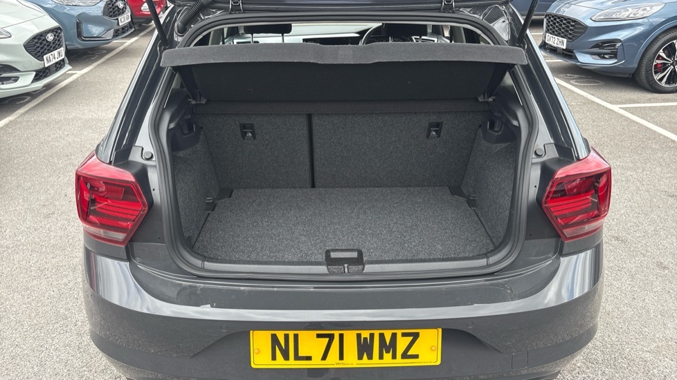 Volkswagen Polo Active Grey #4