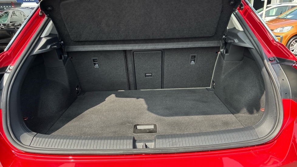 Volkswagen T-Roc Life MK23NWG Red #4
