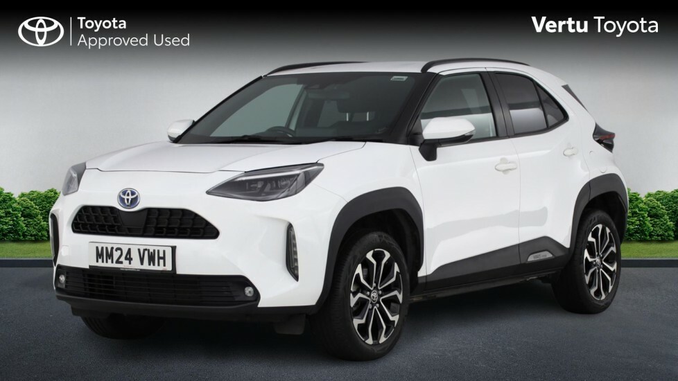 Toyota Yaris Cross Design MM24VWH White #3