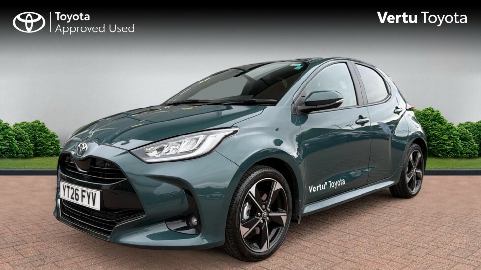 Toyota Yaris Excel Green #3