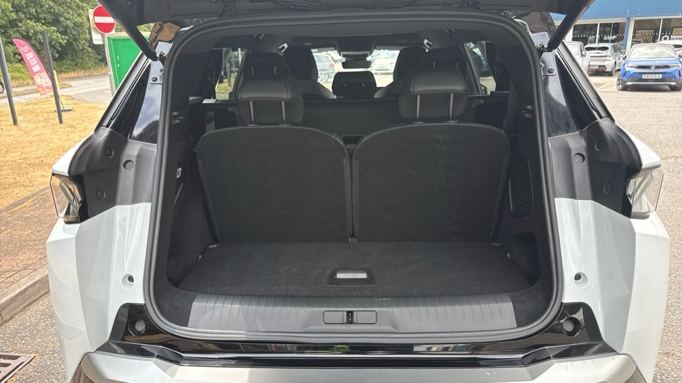 Peugeot 5008 Gt White #4