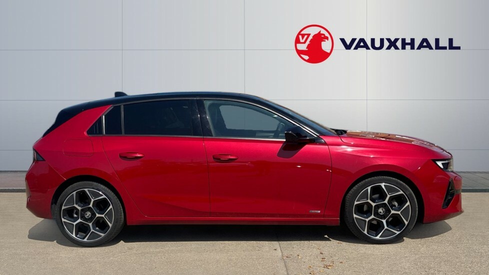 Vauxhall Astra Ultimate Red #5