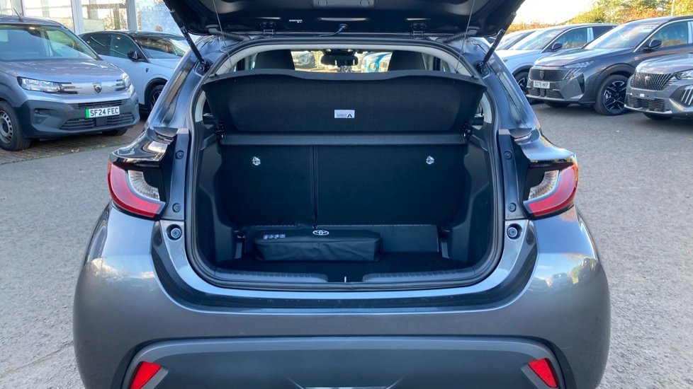 Toyota Yaris Icon Grey #4