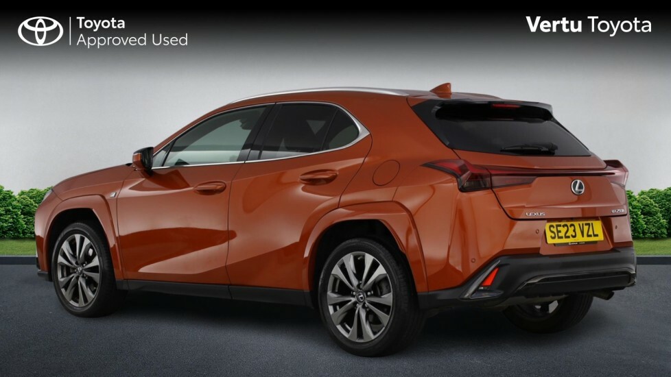Lexus UX F-sport Orange #2
