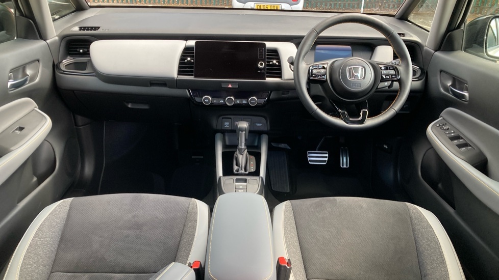 Honda Jazz Advance Sport RE26DWX White #4