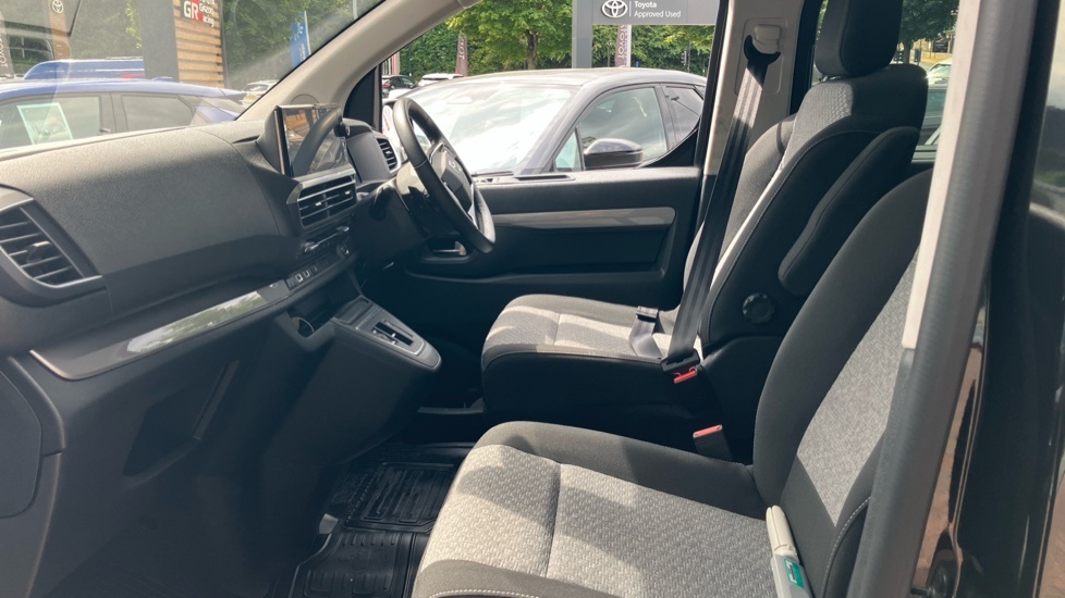 Toyota Proace Verso Design Black #5