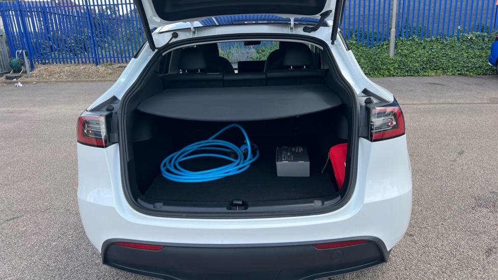 Tesla Model Y Long Range LD23NAU White #4