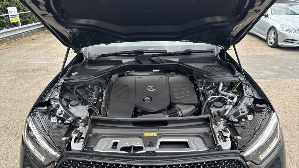 Mercedes-Benz GLC Class Glc 300 Amg Line Prem E Silver #8