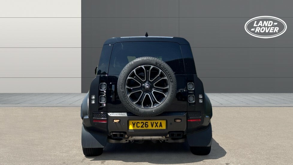Land Rover Defender 110 Octa Gold #6
