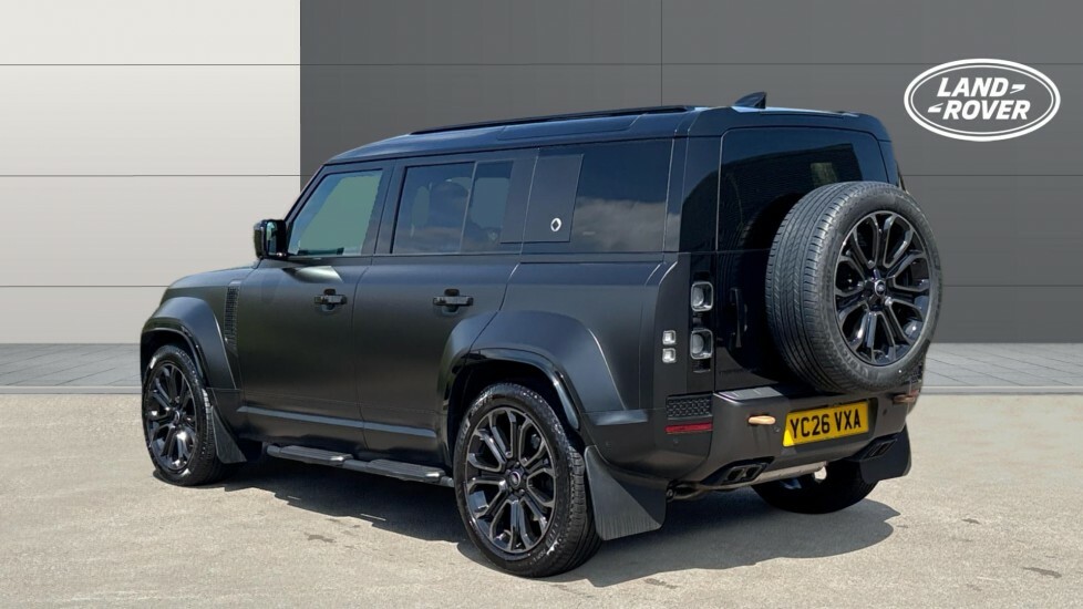 Land Rover Defender 110 Octa Gold #2