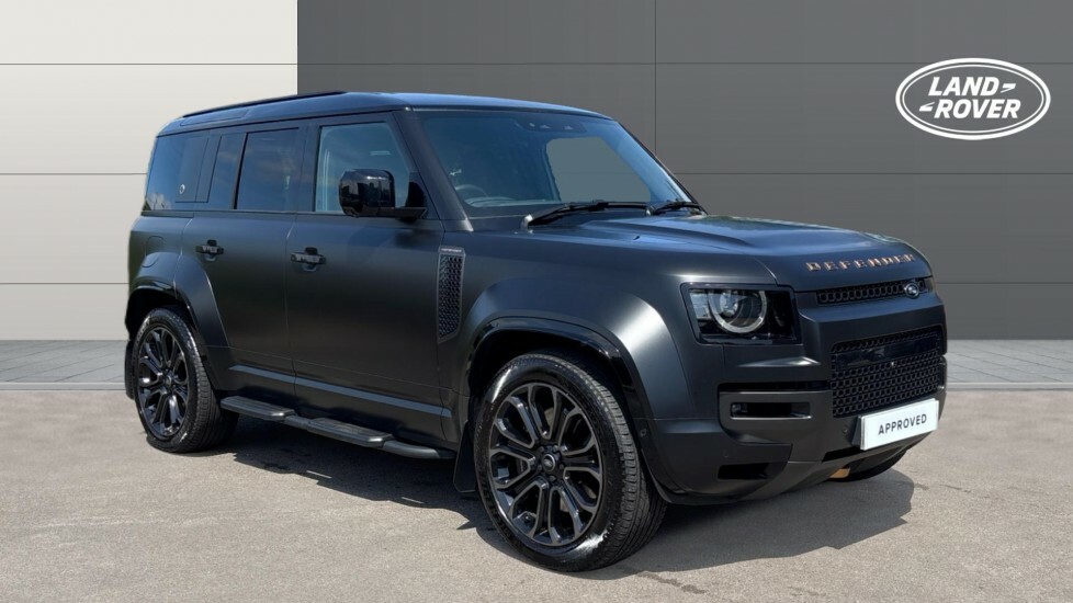 Land Rover Defender 110 Octa Gold