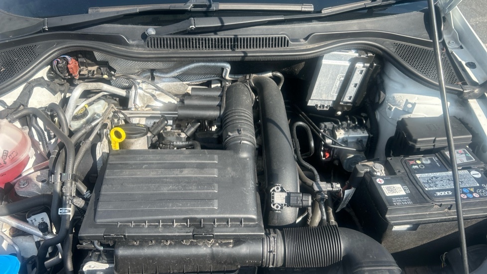Volkswagen Polo Hatchback Black #10