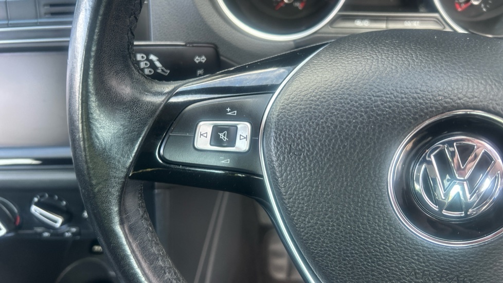 Volkswagen Polo Hatchback Black #26