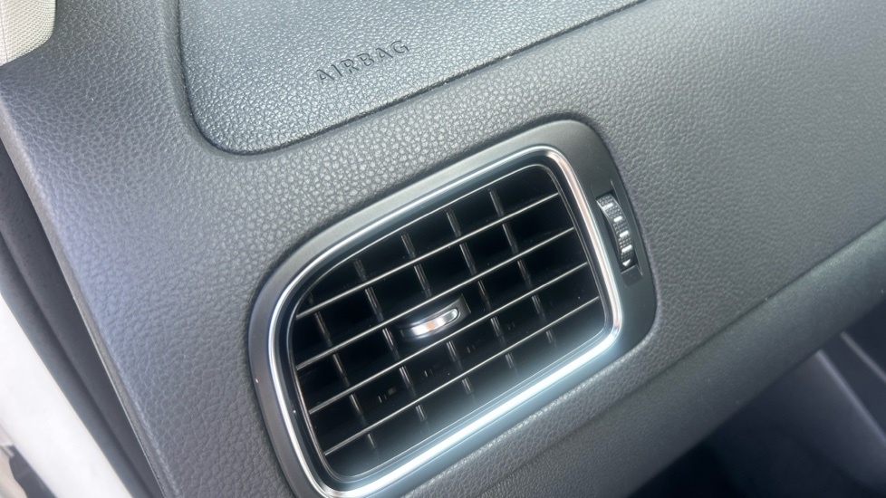 Volkswagen Polo Hatchback Black #38