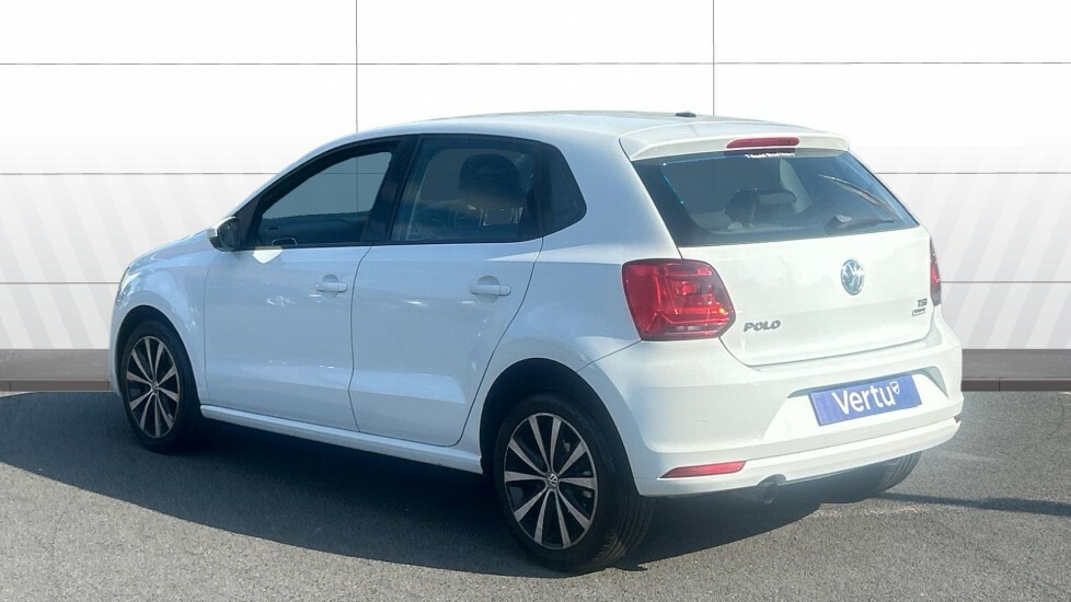 Volkswagen Polo Se White #2