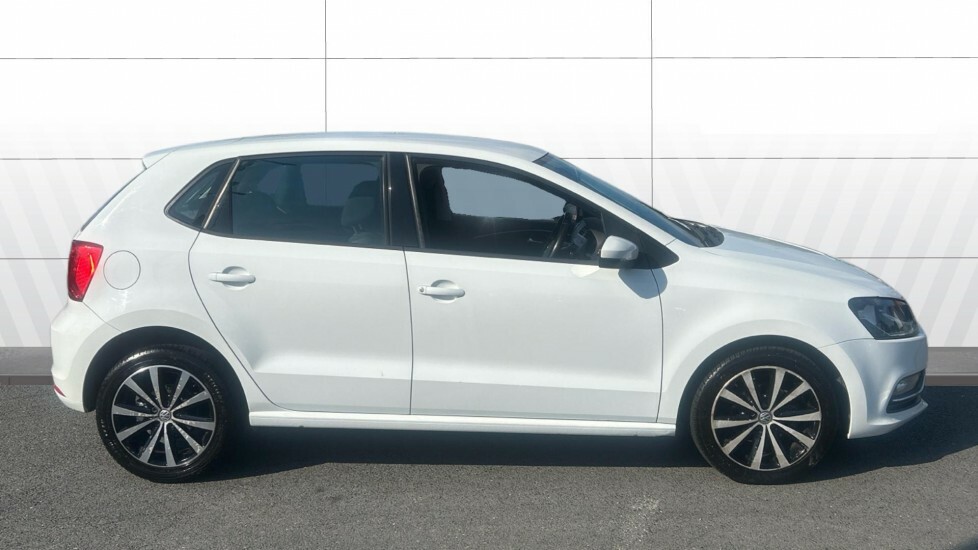Volkswagen Polo Se White #5