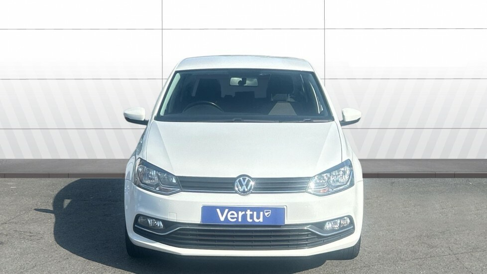 Volkswagen Polo Se White #3