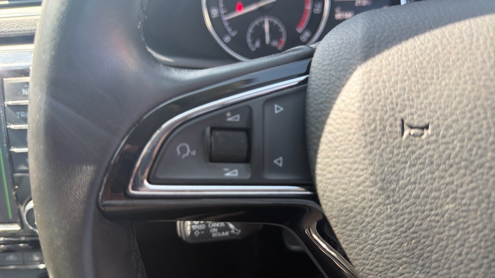 Skoda Superb 2.0 Tdi Cr Se Technology Dsg Grey #35