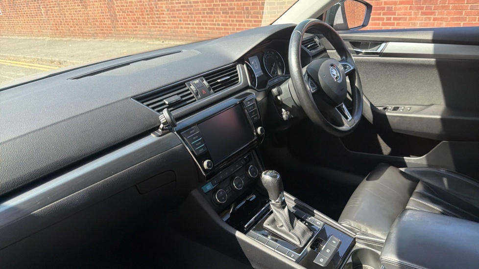 Skoda Superb 2.0 Tdi Cr Se Technology Dsg Grey #9