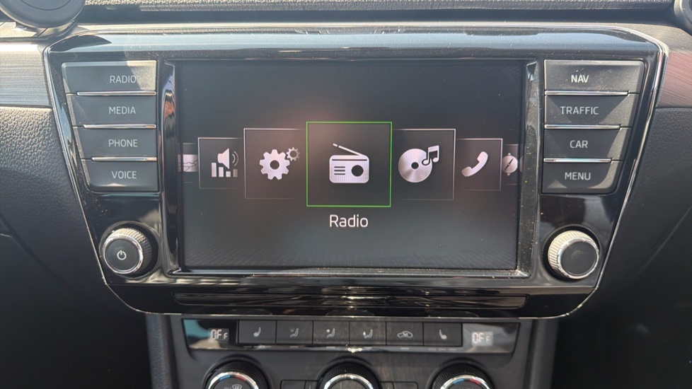 Skoda Superb 2.0 Tdi Cr Se Technology Dsg Grey #26