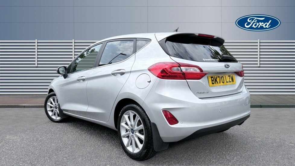 Ford Fiesta Titanium Silver #2