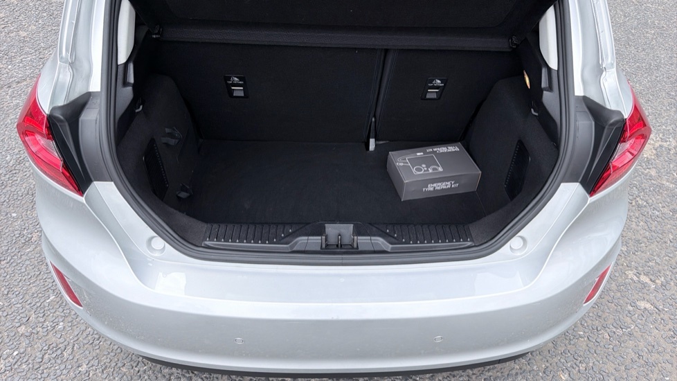 Ford Fiesta Titanium Silver #4