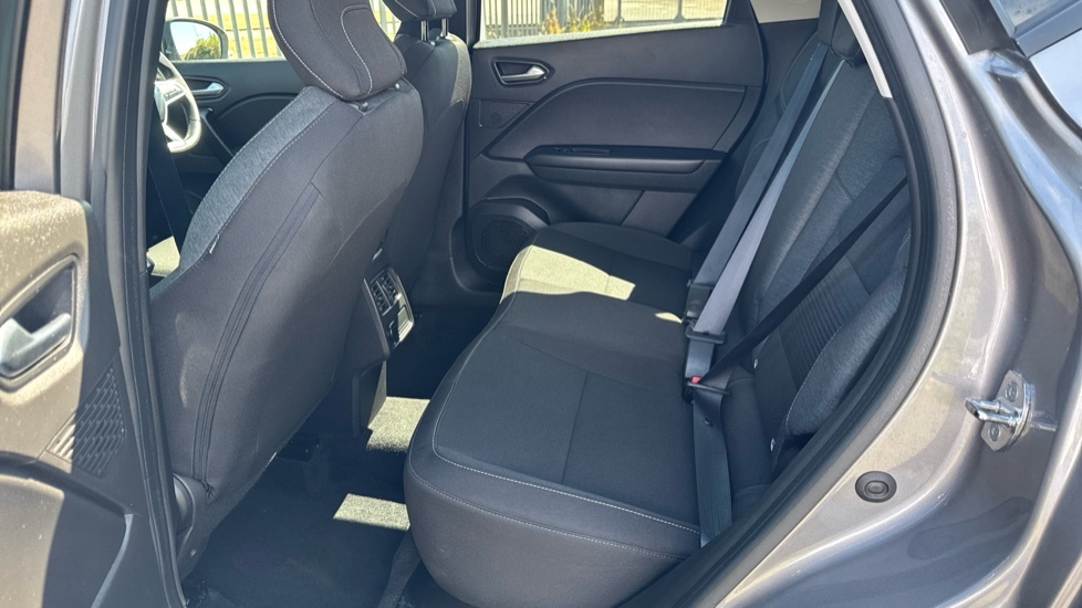 Renault Captur Renault Captur 1.3 Tce 130 Iconic Black #16