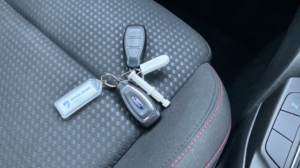 Ford Focus 1.0 Ecoboost 125 St-line 2020 Grey #20