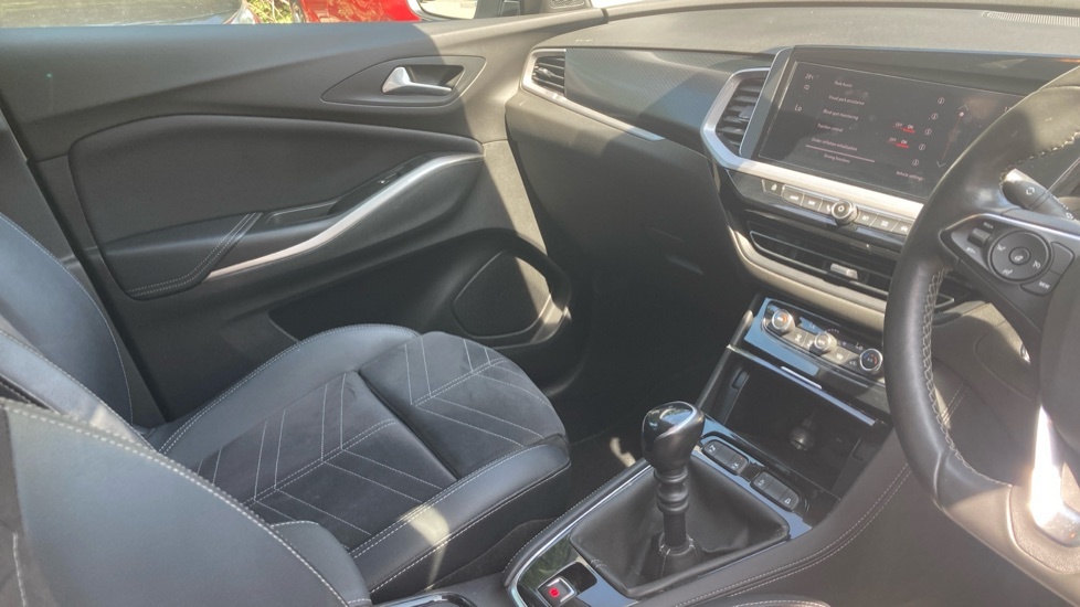 Vauxhall Grandland Elite Black #14