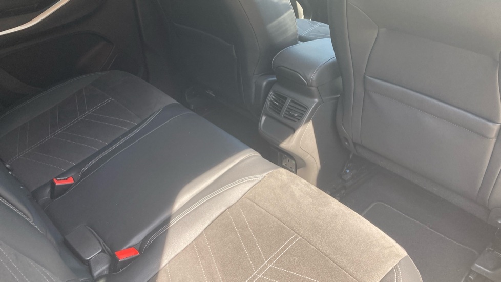 Vauxhall Grandland Elite Black #16