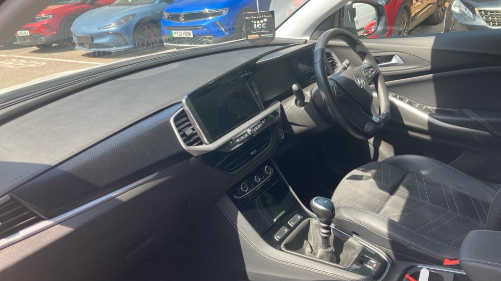 Vauxhall Grandland Elite Black #9