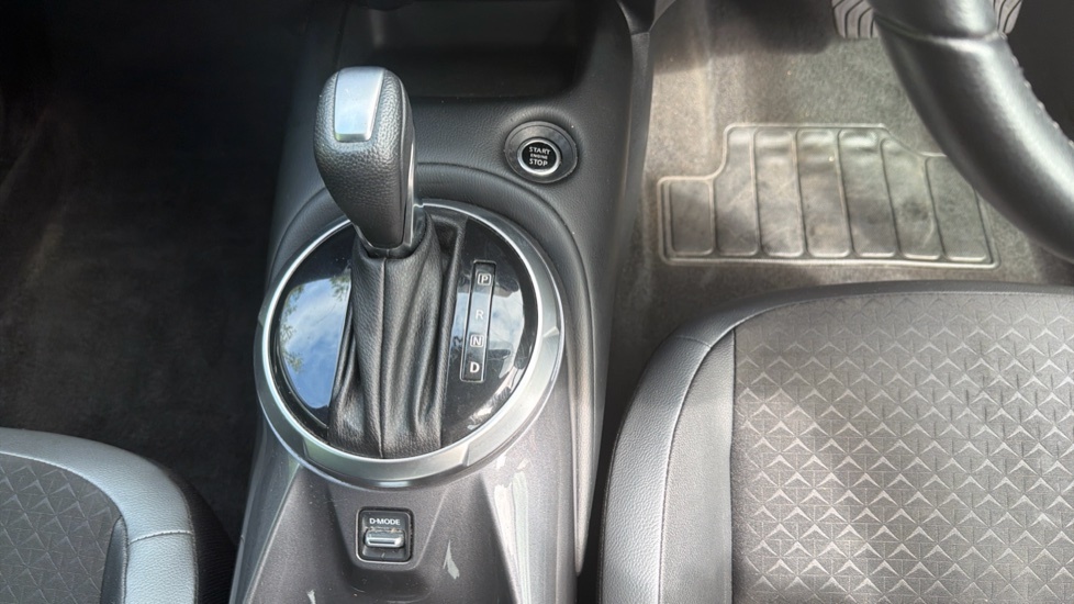 Nissan Juke 1.0 Dig-t 114 N-connecta Grey #13