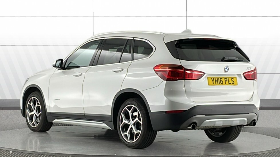 BMW X1 Xline White #2